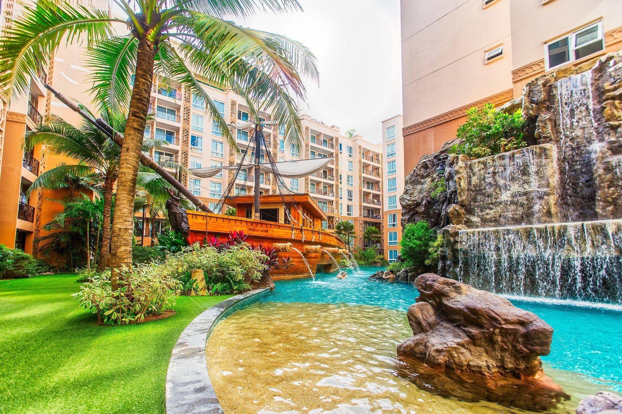 Atlantis Resort Jomtien Beach Pattaya Exterior foto